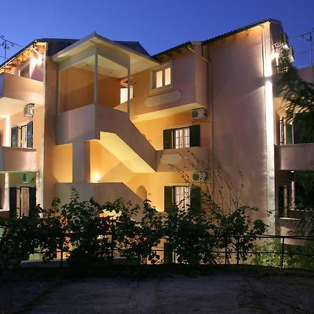 Alexis Apartments Benitses  Camera foto